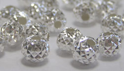  <22.7g/100> sterling silver 6mm faceted pyramid cut round bead, 1.8mm hole 