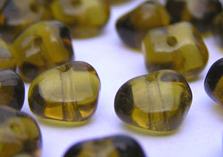  venetian glass 7mm-5mm (variable) olivine murano glass pebble  *** QUANTITY IN STOCK =125 *** 