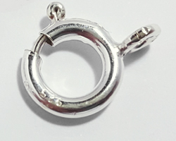  <29.85g/100> sterling silver, stamped 925, 8mm heavy weight round trigger clasp, joining ring is open 
