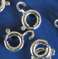  <9.6g/100> sterling silver, stamped 925, 6mm light weight round trigger clasp, attaching ring is open 