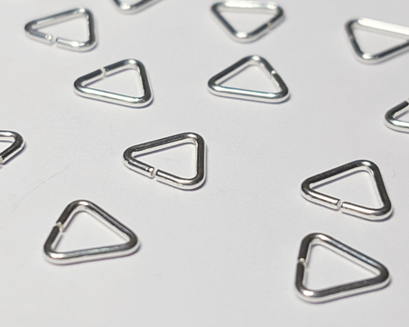  sterling silver 4.85mm, 0.64mm thick triangle open jump ring / bail 