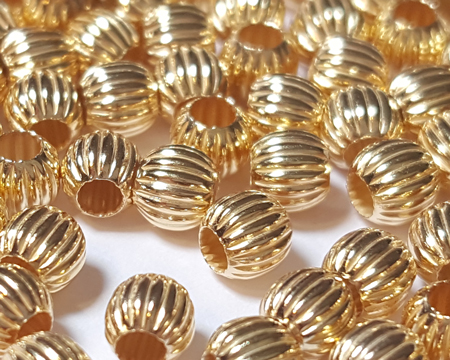  <9.6g/100> vermeil 4mm corrugated round bead, 1 micron plating for increased durability, 1.8mm hole [vermeil is gold plated sterling silver] 