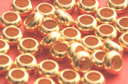  <7.2g/100> vermeil 5mm x 2.35mm large hole spacer, 3.2mm hole, 1 micron plating for increased durability [vermeil is gold plated sterling silver] 