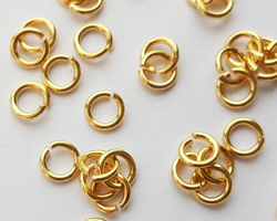  <10.1g/100> vermeil 5mm diameter, 18 gauge (approx 1mm) open jump ring, 1 micron plating for increased durability [vermeil is gold plated sterling silver] 