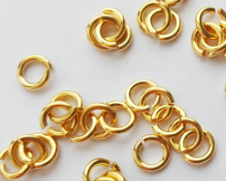  <15.7g/100> vermeil 5.9mm diameter, 17 gauge (approx 1.15mm) open jump ring, 1 micron plating for increased durability [vermeil is gold plated sterling silver] 