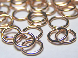  <4.9g/100> ROSE VERMEIL 5mm diameter, 22 gauge (approx 0.64mm) closed jump rings [vermeil is gold plated sterling silver] 