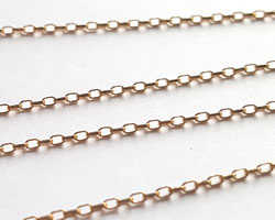  sold per cm : vermeil loose diamond cut square edge long oval links chain - chain links are 1.9mm x 1.5mm - 16 links per inch, takes a 0.8mm ring [vermeil is gold plated sterling silver] 
