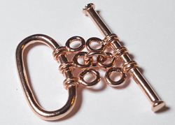  ROSE VEMEIL 18mm x 9mm oval ring with 24mm bar triple strand toggle clasp, hole size in each of the triple rings is 1.5mm 