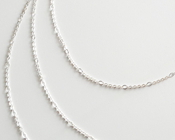  sterling silver loose 9+1 slim figaro chain - larger chain links are 2mmx3mm - chain weighs ~3.4g per meter, large links easily accept a 1.3mm ring/wire *sold per cm - 5 units is 5cm, 100 units is 100cm=1 meter* 