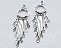  sterling silver 30mm x 7.4mm delicate ring drop with graduated paddles - closed ring at top is 3mm diameter and takes a 1.5mm wire/ring - the larger ring is 7.4mm outside diameter - paddles all move independently 